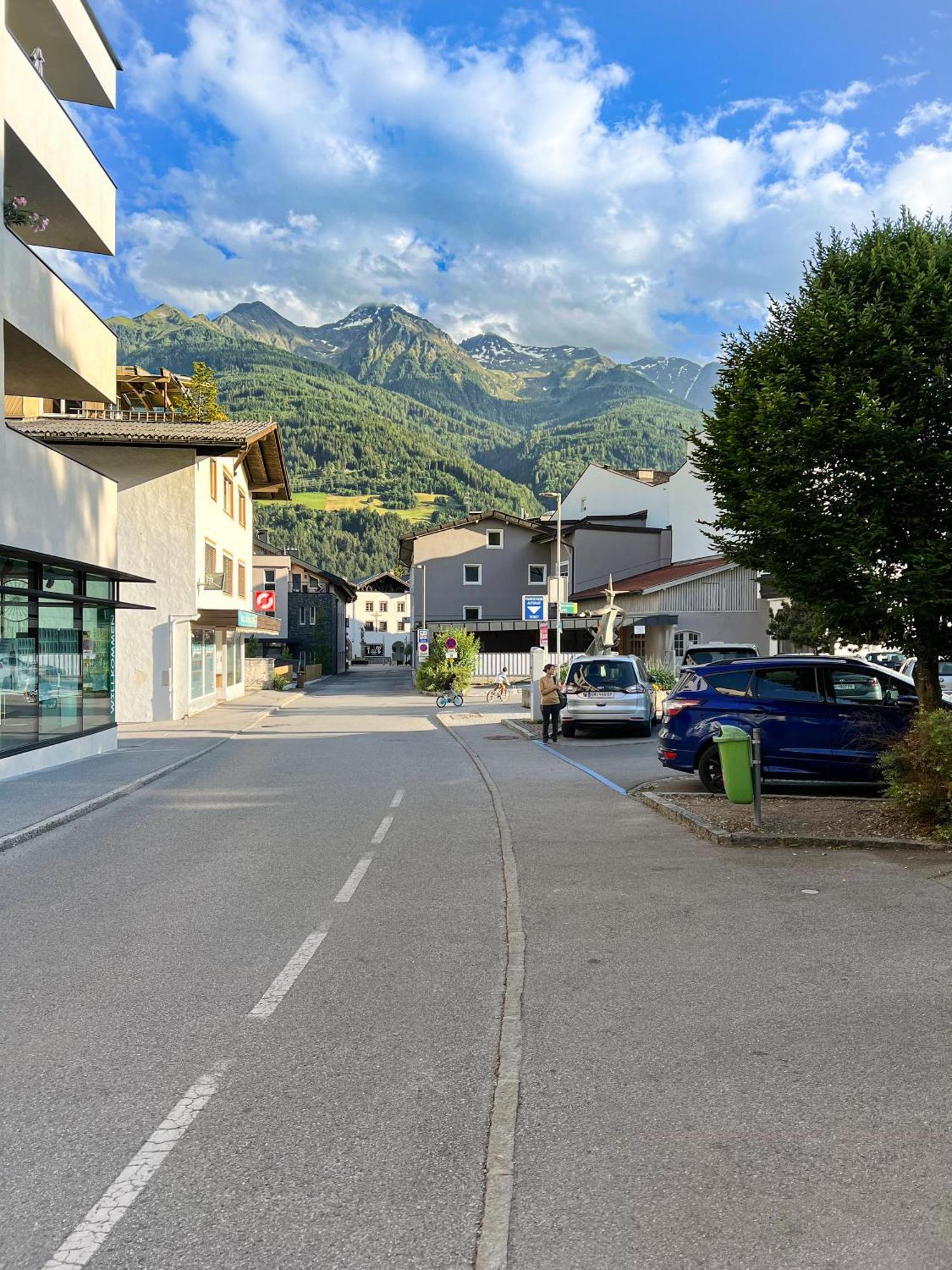 Mitten Im Zentrum Ferienwohnungen Mit Sonniger Terrasse テルフス エクステリア 写真